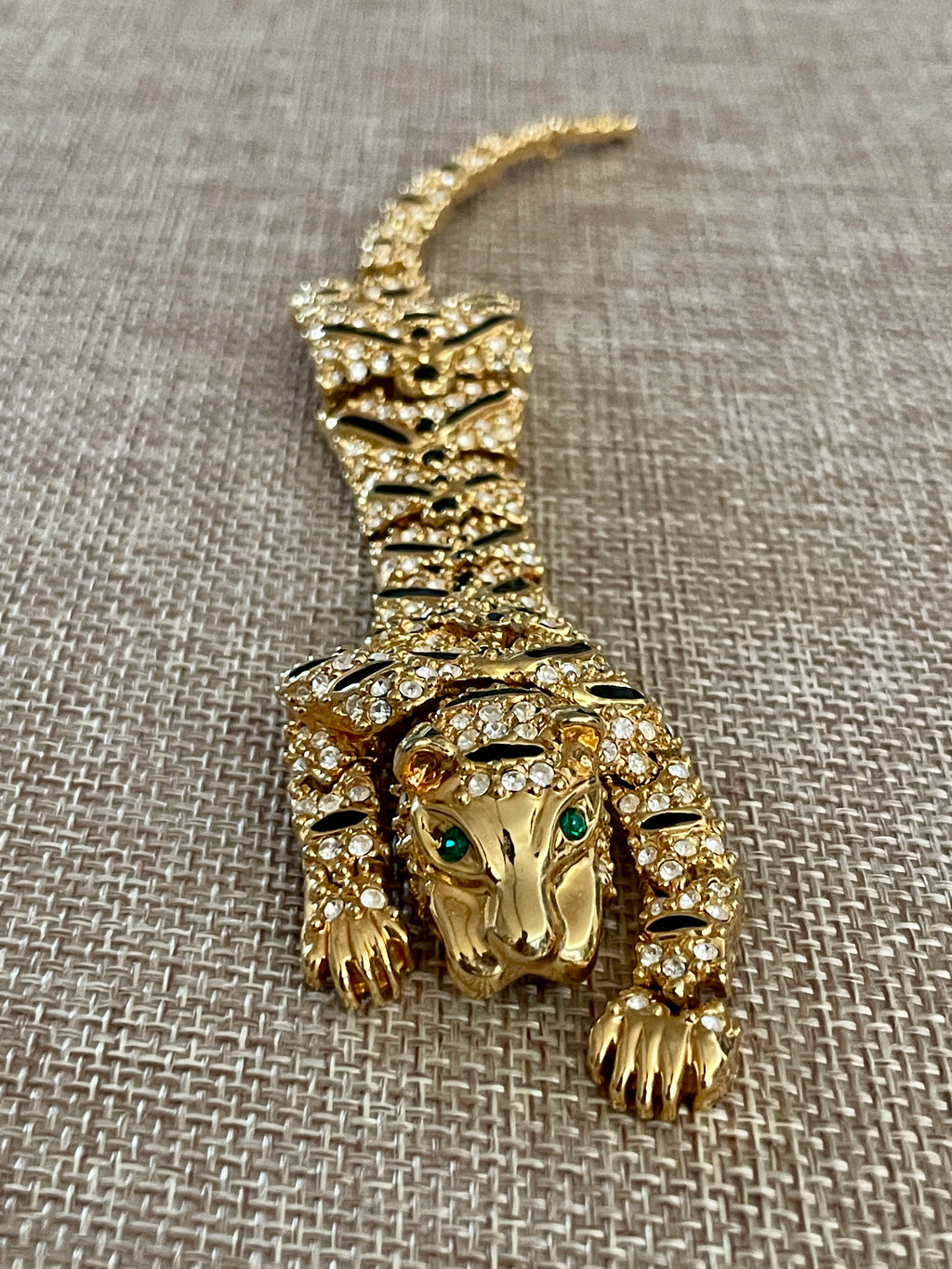 Vintage Tiger Shoulder Brooch