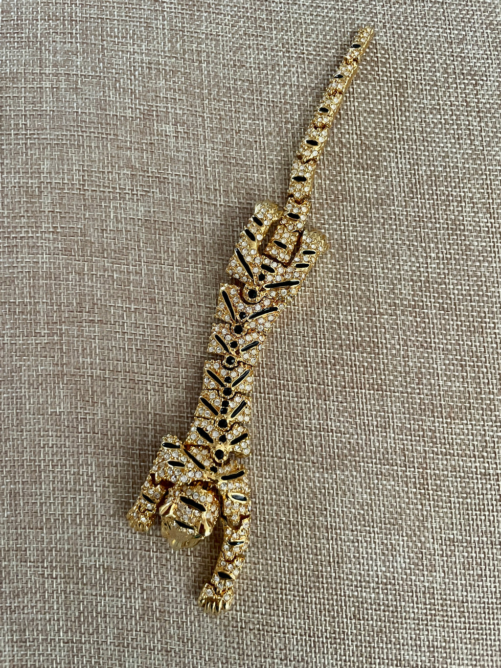 Vintage Tiger Shoulder Brooch