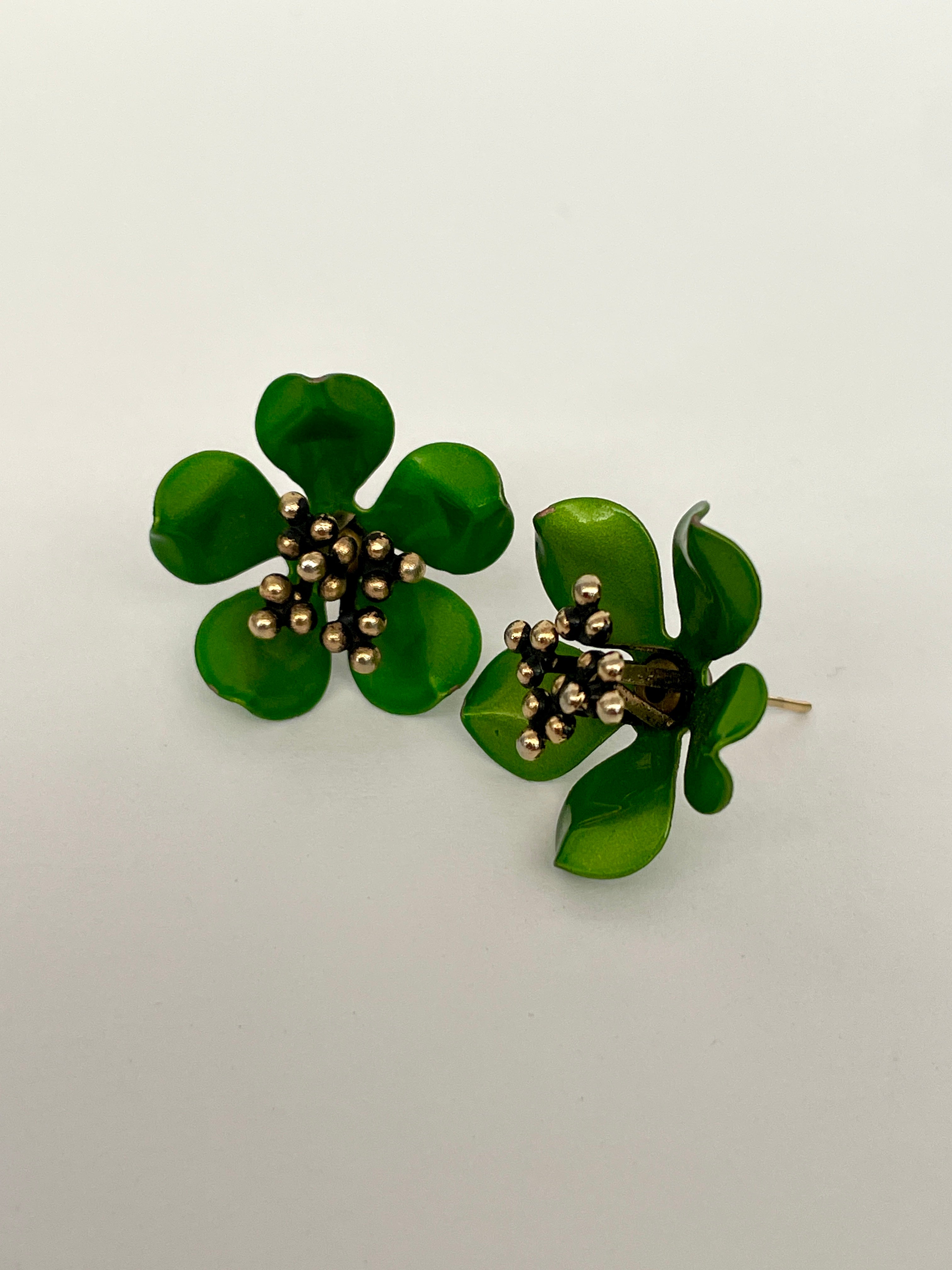 3D Vintage Flower Studs