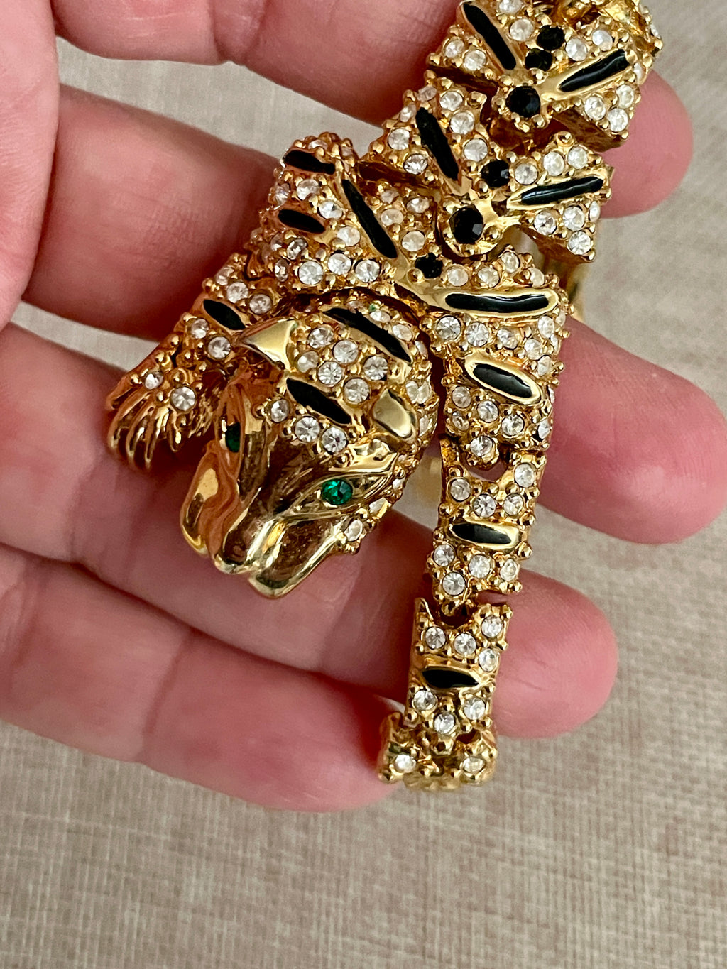 Vintage Tiger Shoulder Brooch