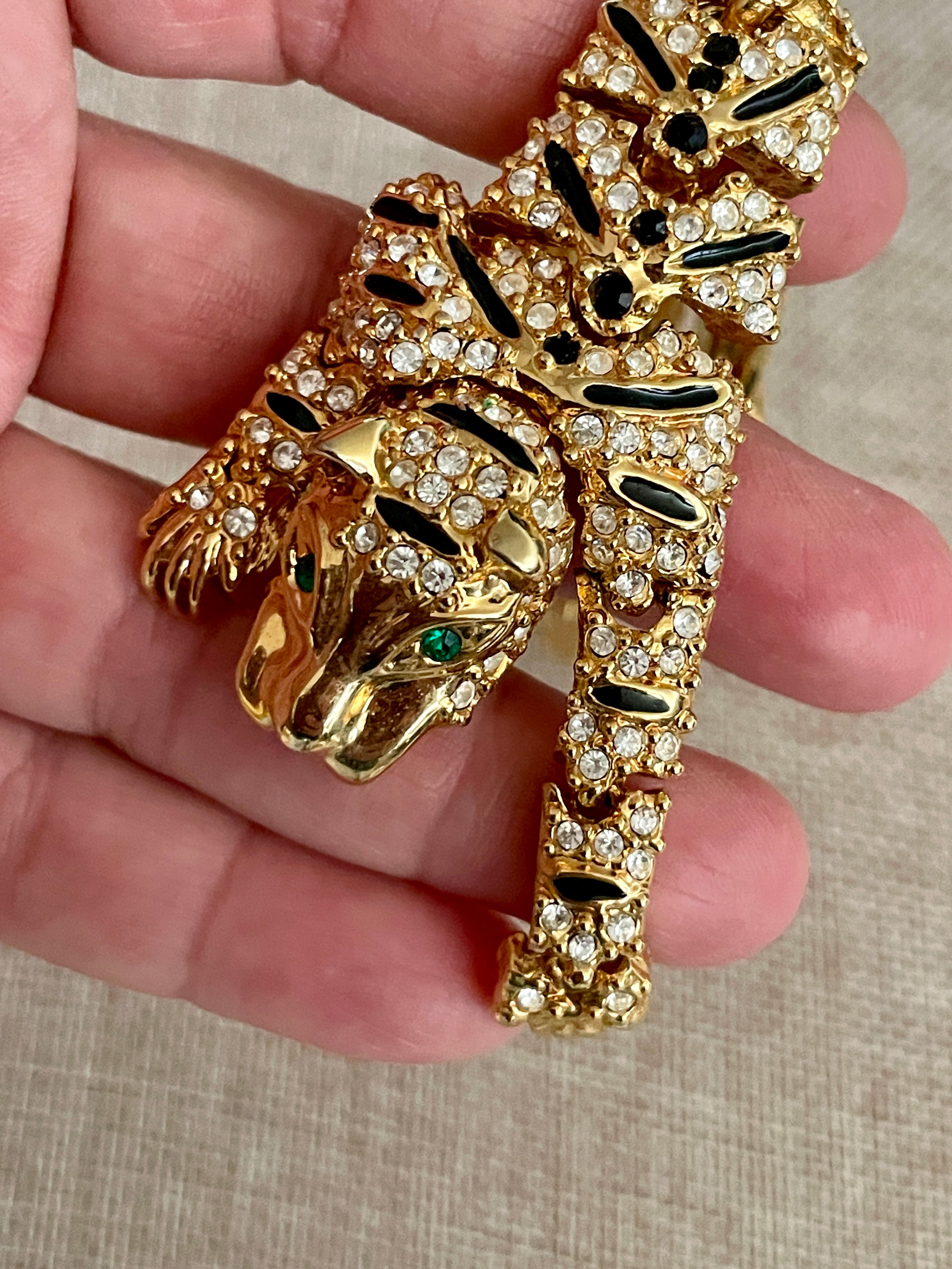 Vintage Tiger Shoulder Brooch